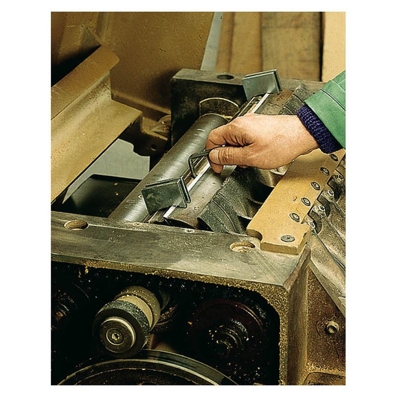 magnetic aligners for planer knives