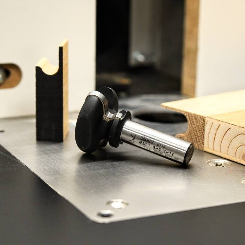 Finger grip discount router bit